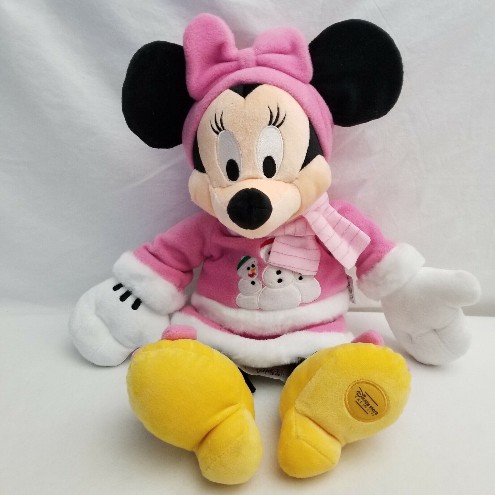 Minnie Mouse Winter Pink Plush